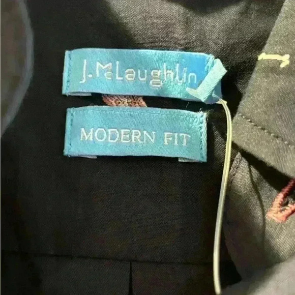 NWT J.MCLAUGHLIN men’s shirt size medium  modern fit - navy with flamingos - Picture 3 of 4